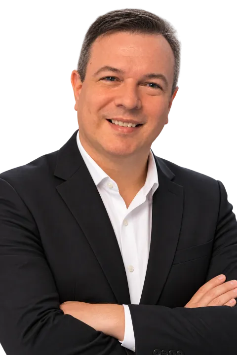 Edison — CEO e Diretor de Marketing Digital