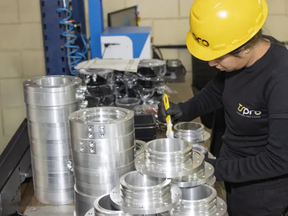 Inspeção de flanges usinados na fábrica da TSPro